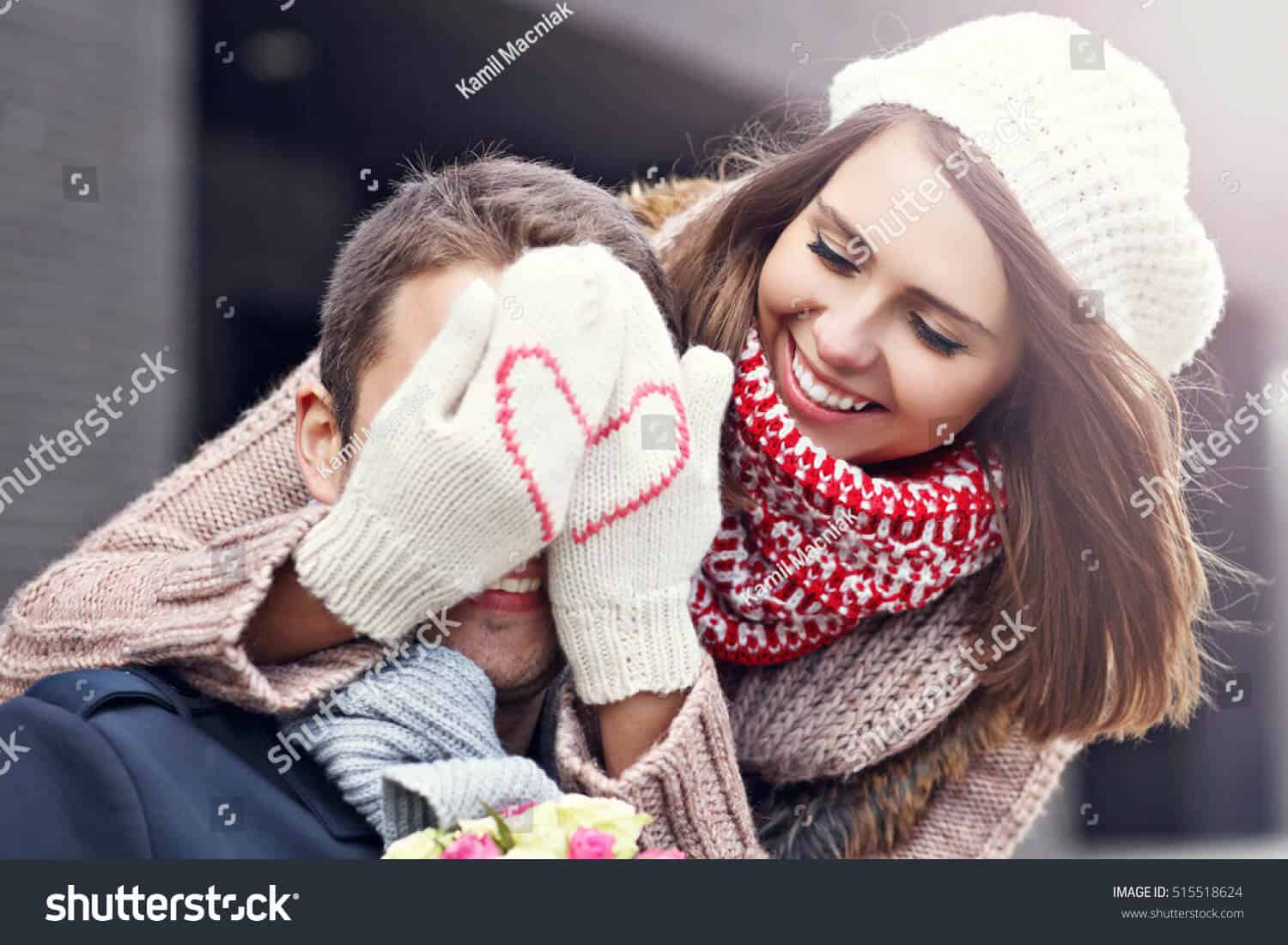 120 ngàn hình ảnh cặp đôi hôn nhau trong ngày lễ Valentine tuyệt đẹp