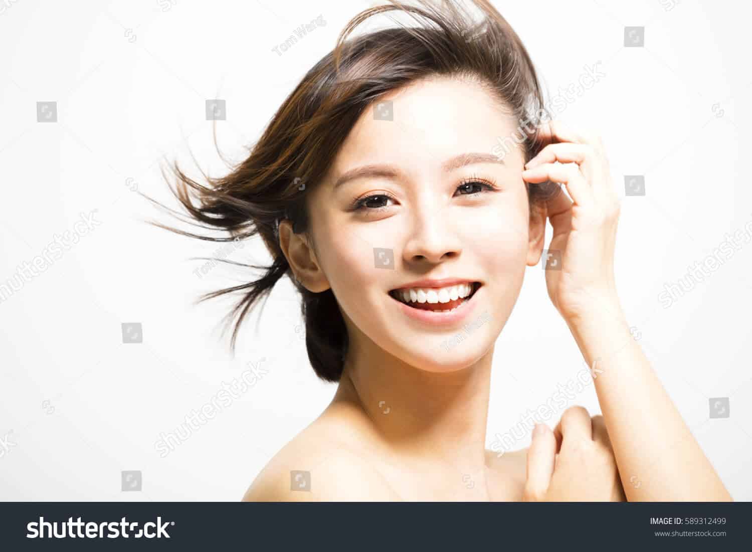 1 triệu 800 ngàn hình ảnh cô gái trẻ Châu Á chất lượng cao trên Shutterstock